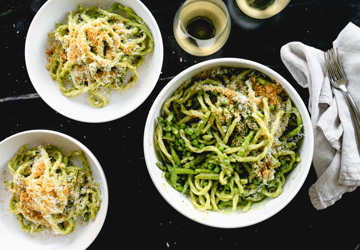 Creamy Asparagus & Green Pea Pasta